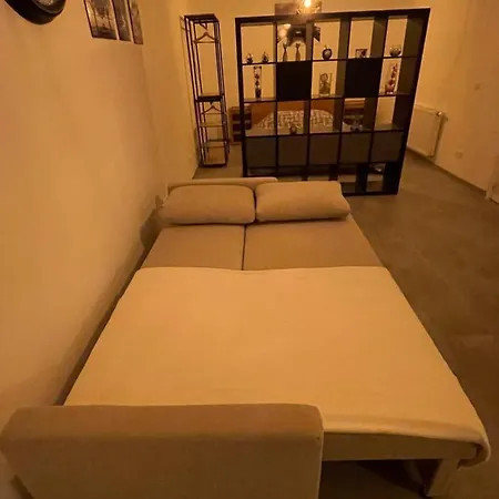 Avec Exterieur A Proximite De Liege Herstal