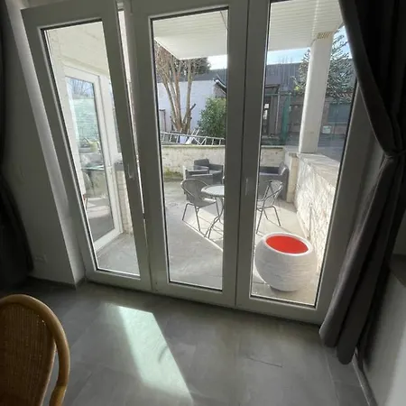 Avec Exterieur A Proximite De Liege Herstal